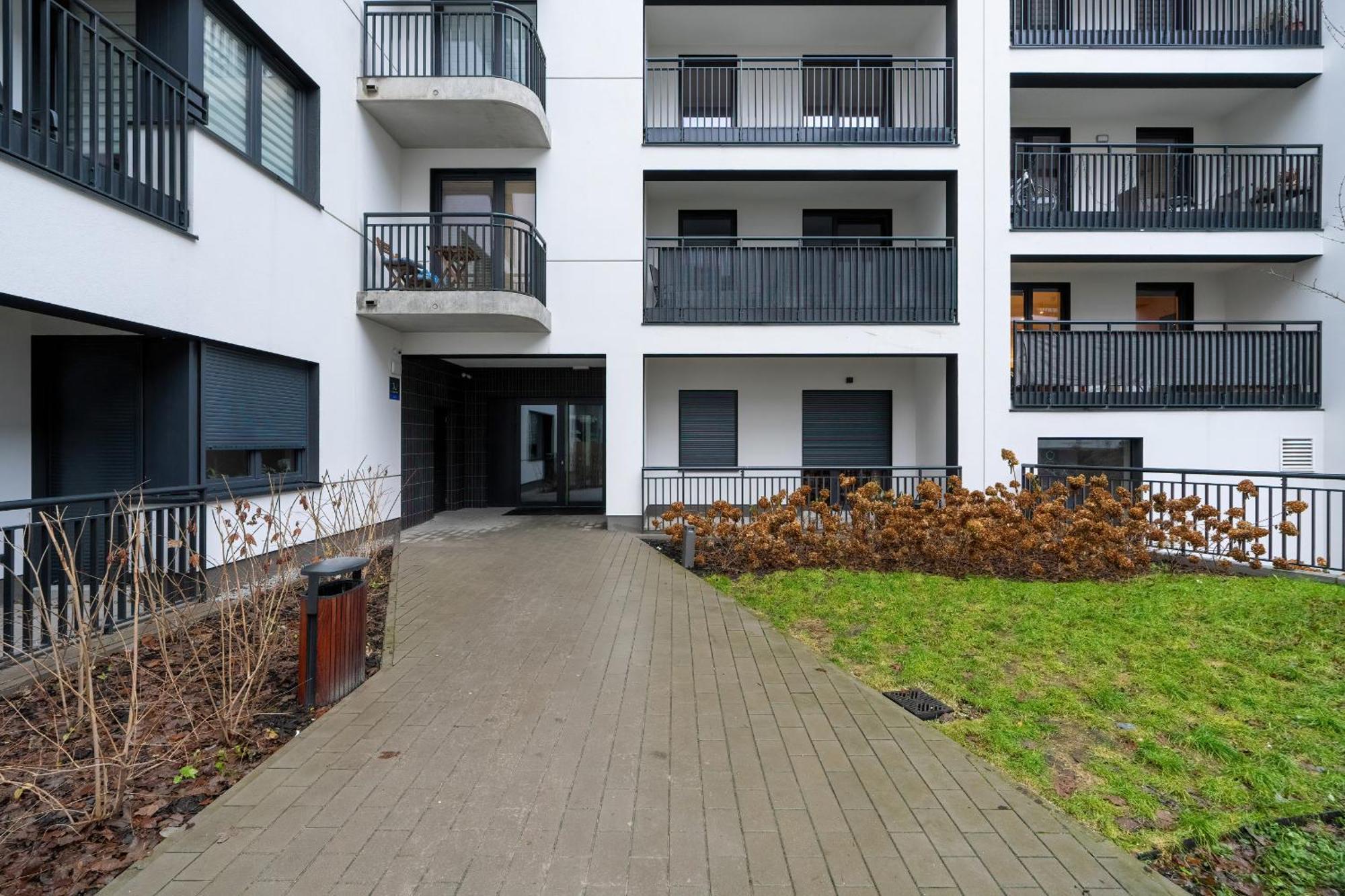Cozy Studio With Balcony And Free Garage By Noclegi Renters Πόζναν Εξωτερικό φωτογραφία